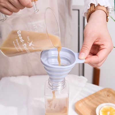 Materiais de qualidade alimentar Cozinha Mini Soft Silicone Retrátil Funnel dobrável
