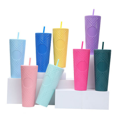 Desfrute das suas bebidas favoritas em movimento com esta tampa de palha livre de BPA