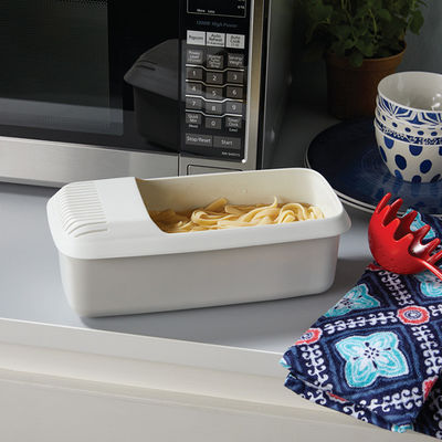 Prático cozinhador de macarrão personalizado microondas para filtrar macarrão espaguete