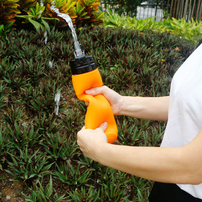 750 ml garrafa de água de silicone revestida anti-corrosição para viagens e esportes personalizável