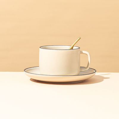 250 ml Capacidade Taça de café e prato de cerâmica nórdica mate com colher correspondente