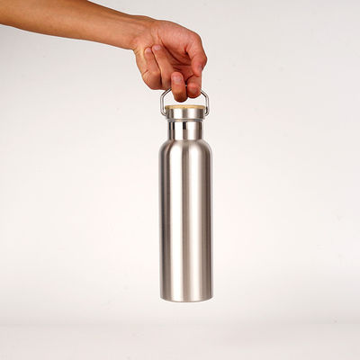 Performance de isolamento térmico 304 garrafa de água de aço inoxidável