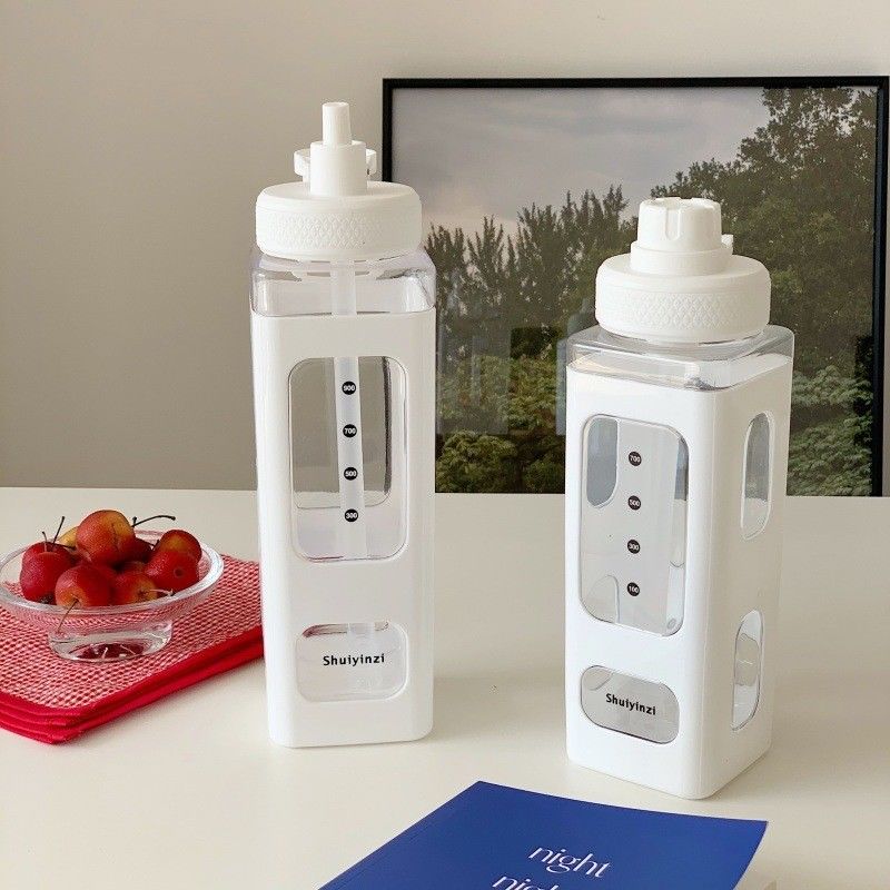 Garrafa de água Kawaii com autocolante 3D 700ml / 900ml de plástico de viagem Leite portátil