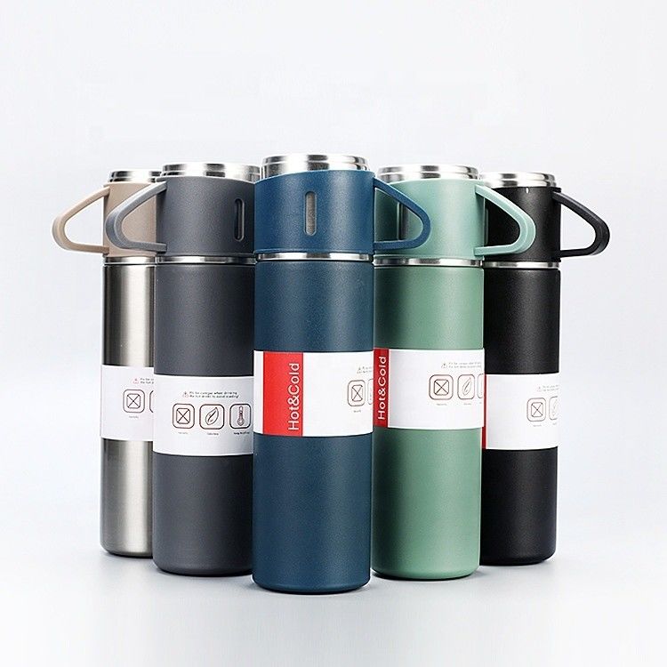 Viaje com estilo com este conjunto de garrafas de água de aço inoxidável